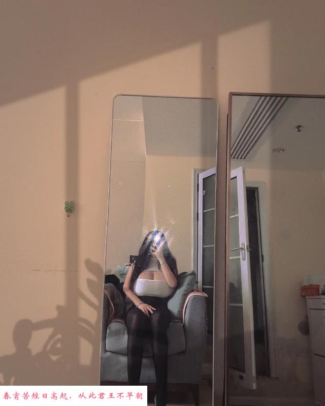 超大胸的坦克bbw 第2张