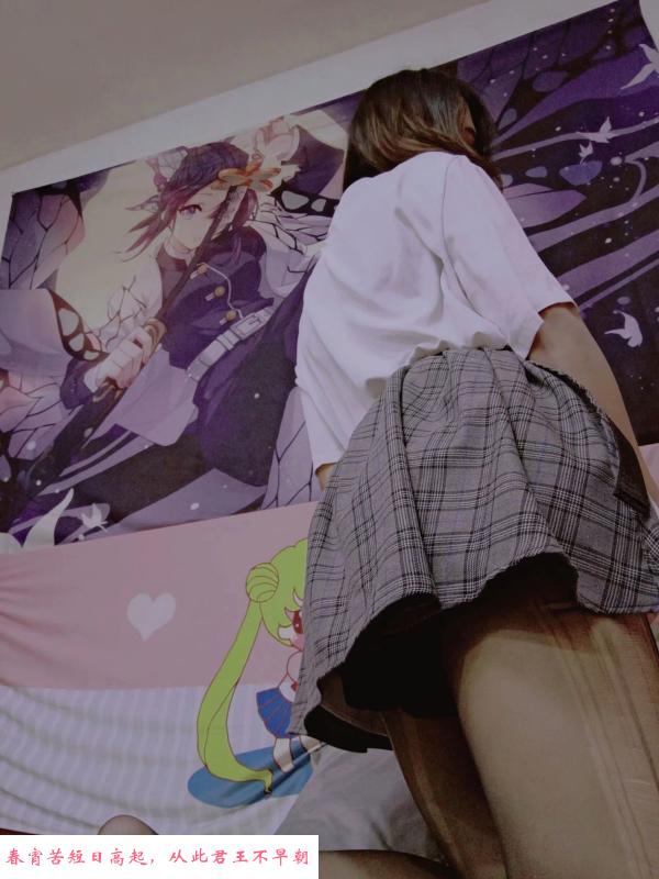 制服白嫩妹妹 第2张