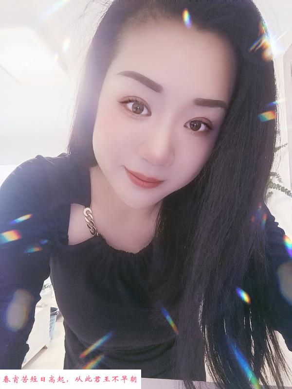神似钟丽缇的小少妇 第1张
