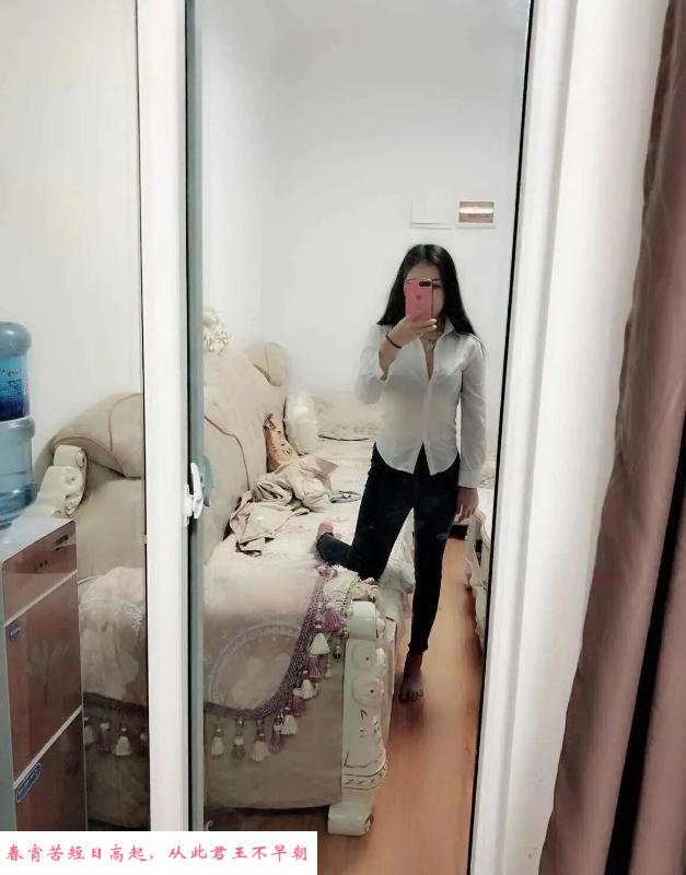 居家微胖大奶骚妇 第3张