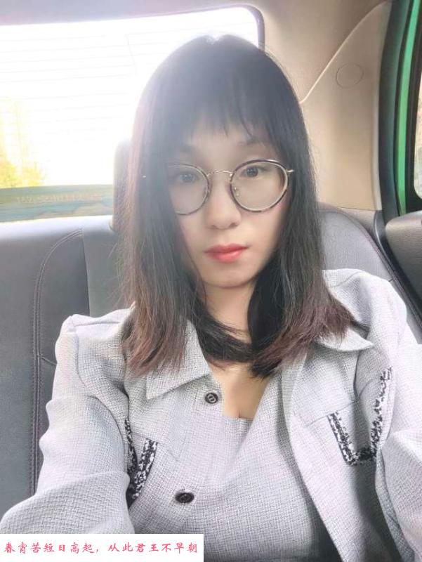 龙首原地铁口小雨 第2张