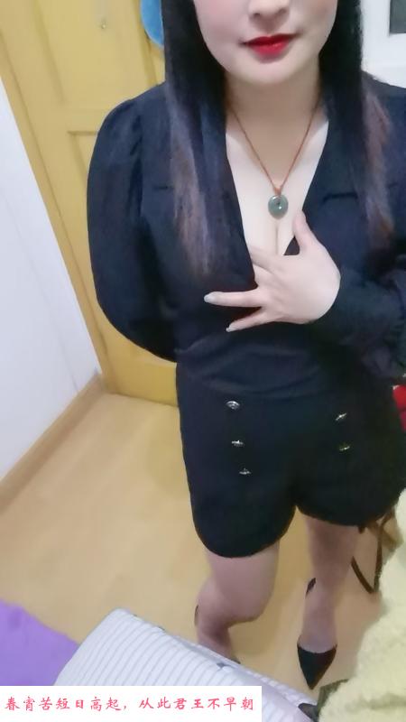 宝山骚女娇娇 第1张