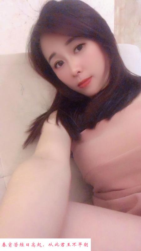 汉街身材超好女孩 第2张