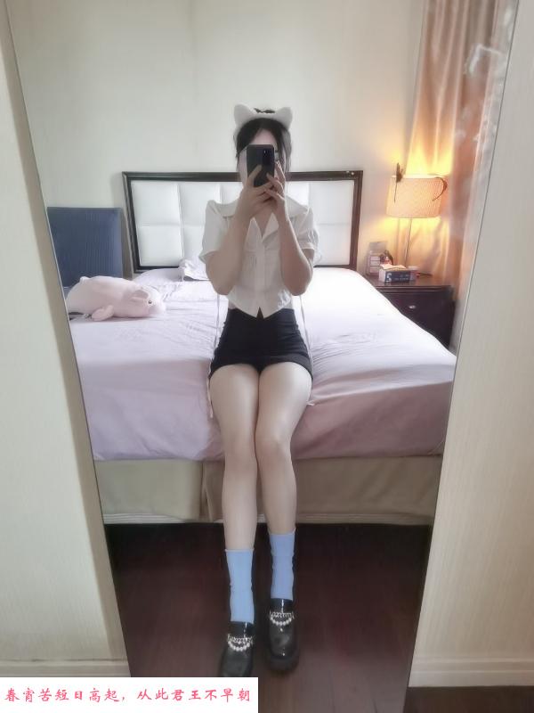 完美腰臀比服务系妹子 第2张
