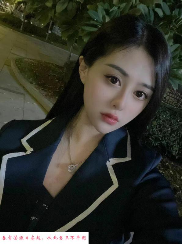 鹤洞风骚长腿御姐馨儿 第2张