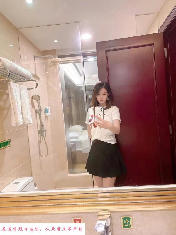 龙岗素人妮妮 第1张