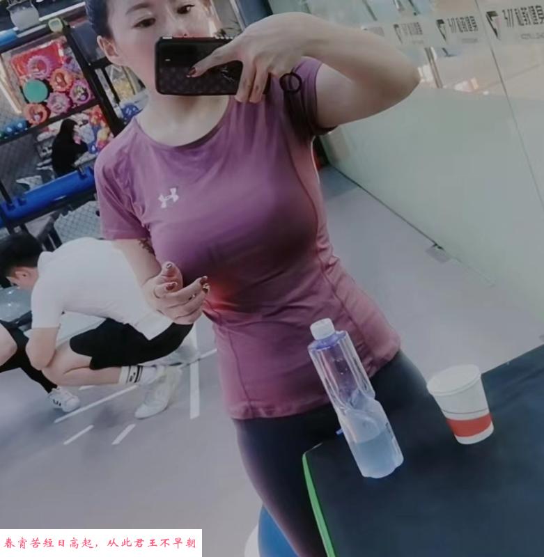 武侯好身材妹妹 第3张