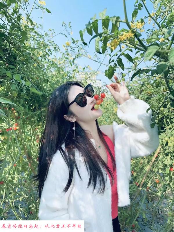 广州越秀神似迪丽热巴 第1张