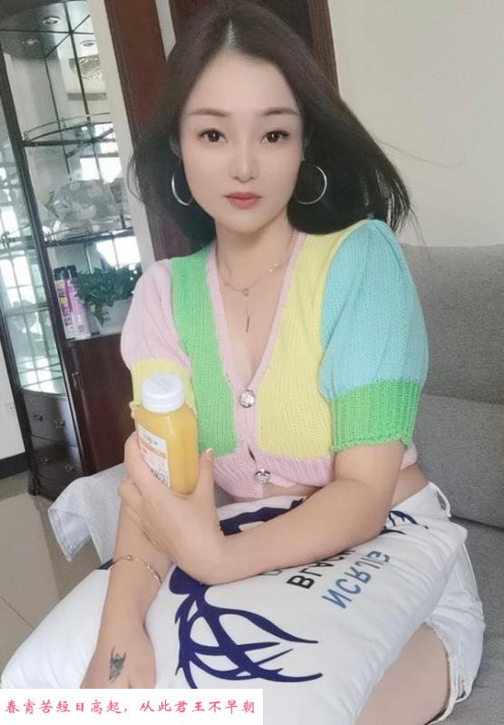 S型制服骚比妹子 第3张