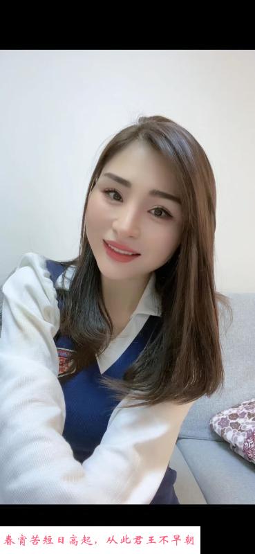 二七区刺绣路小姐姐 第3张