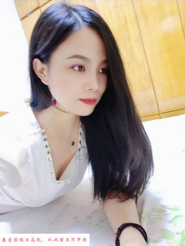 武胜路性感少妇彩彩 第1张