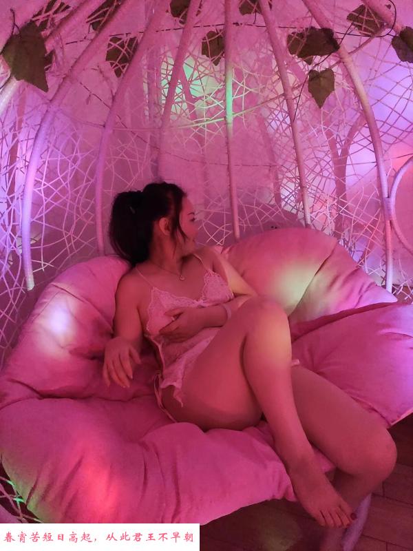 龙首原大胸少妇 第1张