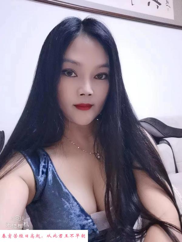 角门大奶小骚妇 第1张