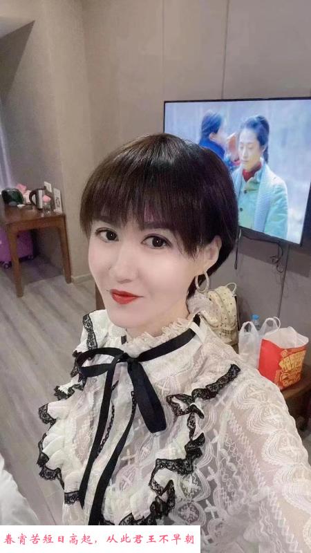 汉口出击短发小姐姐 第3张