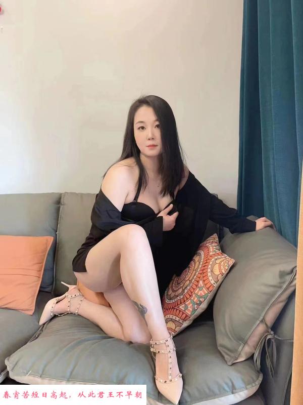 刚下海的大龄剩女 第1张