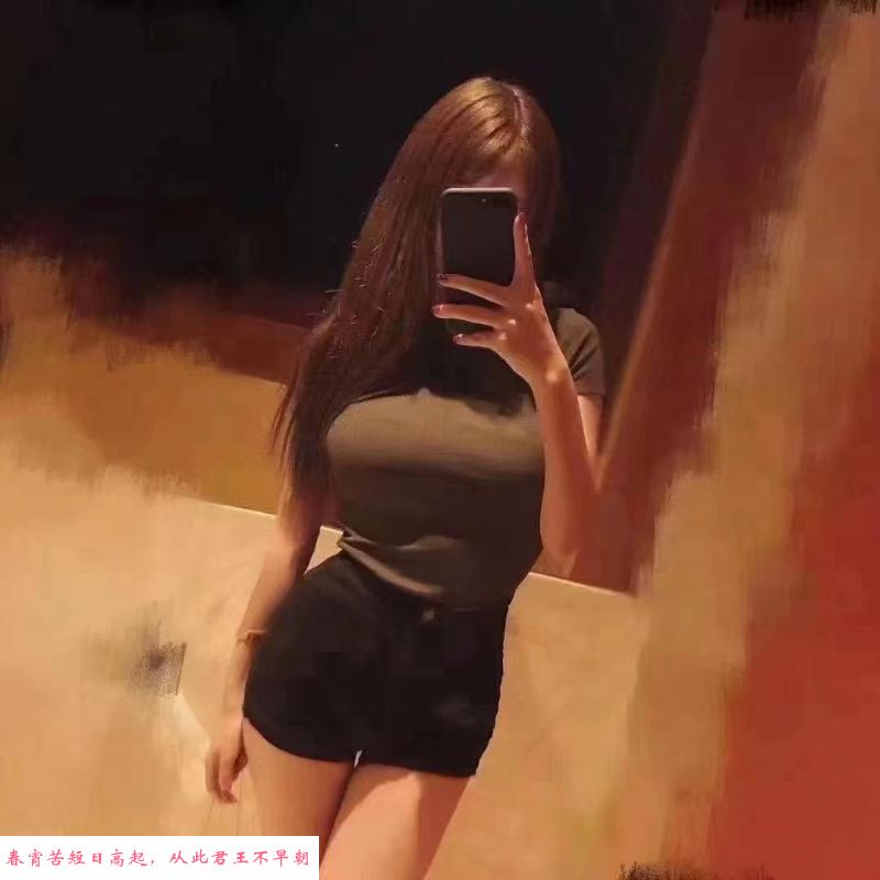 大胸身材完美的小姐姐 第1张
