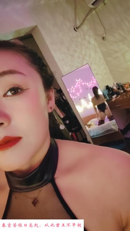江宁巨翘肥臀少妇 第3张