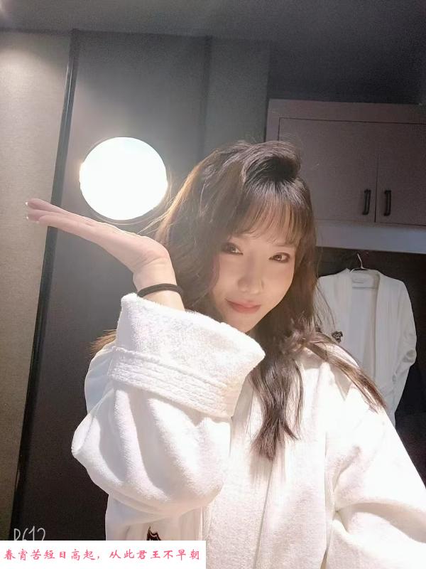颜值小姐姐 第1张