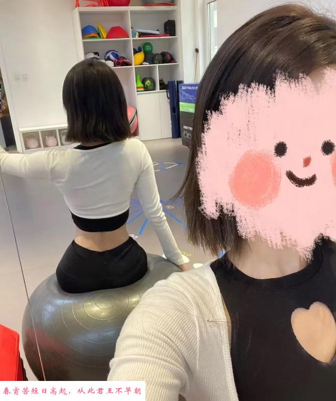 健身翘臀图图 第1张