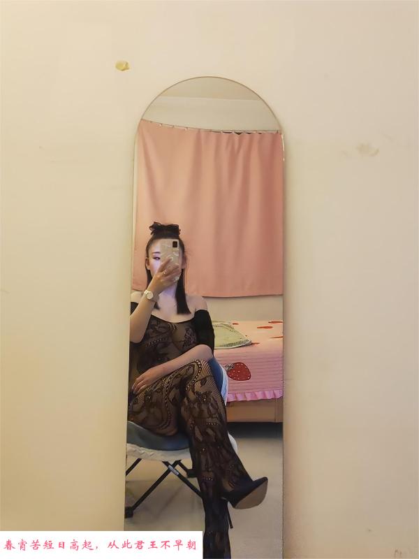 西宁胸大水多女 第2张
