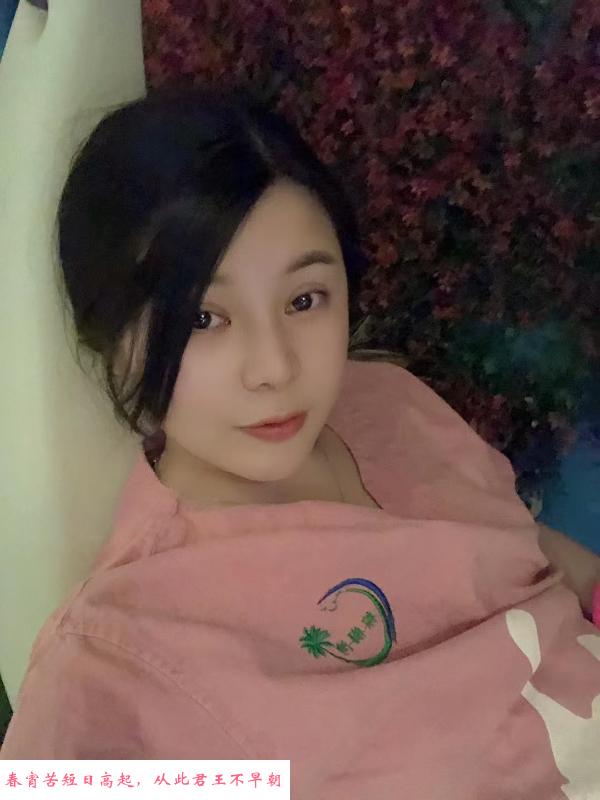 平江万达微胖妹子 第2张