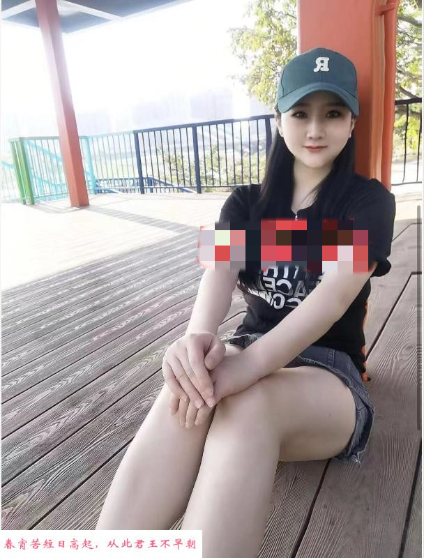布吉肥臀月月 第1张