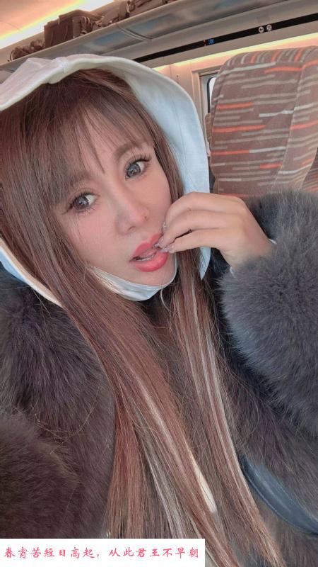 大灯巨乳莞式特服 第4张