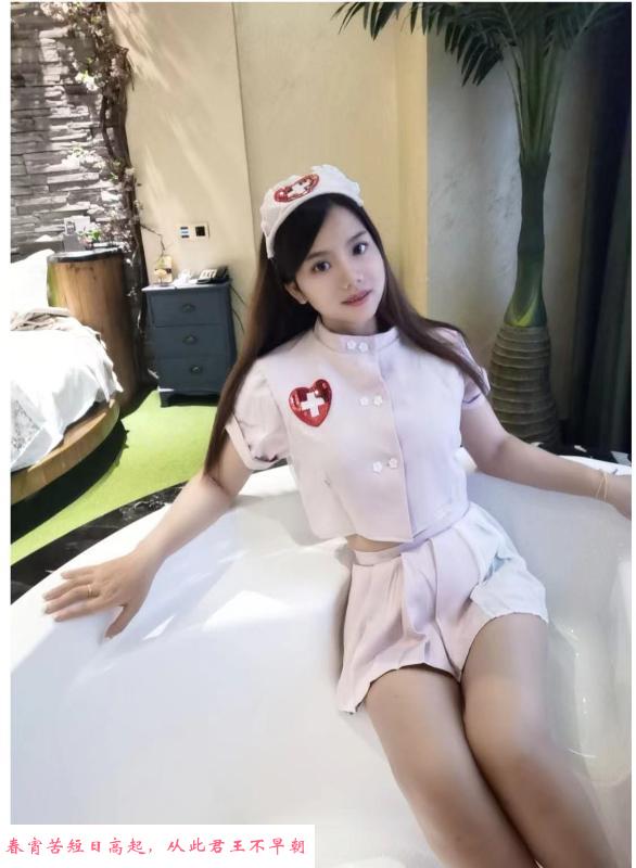 布吉美臀梦露 第1张