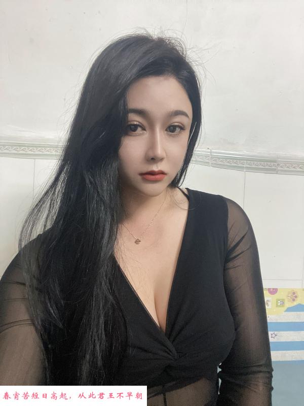 龙华性感美女 第1张