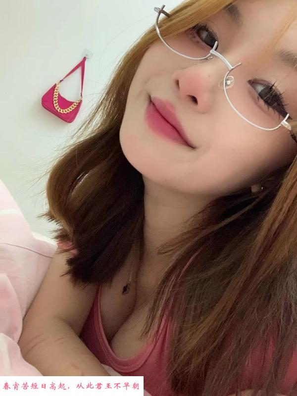 夜店上班的兼职妹妹 第1张