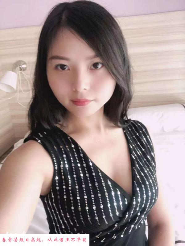 邻家阿姨雪儿 第1张