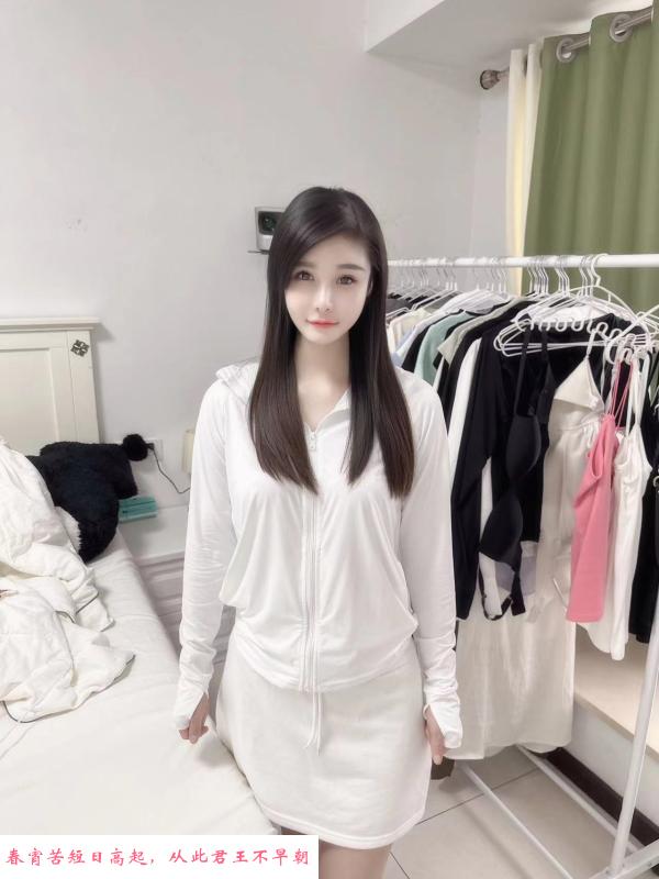 杭州东站纯欲小姐姐 第2张