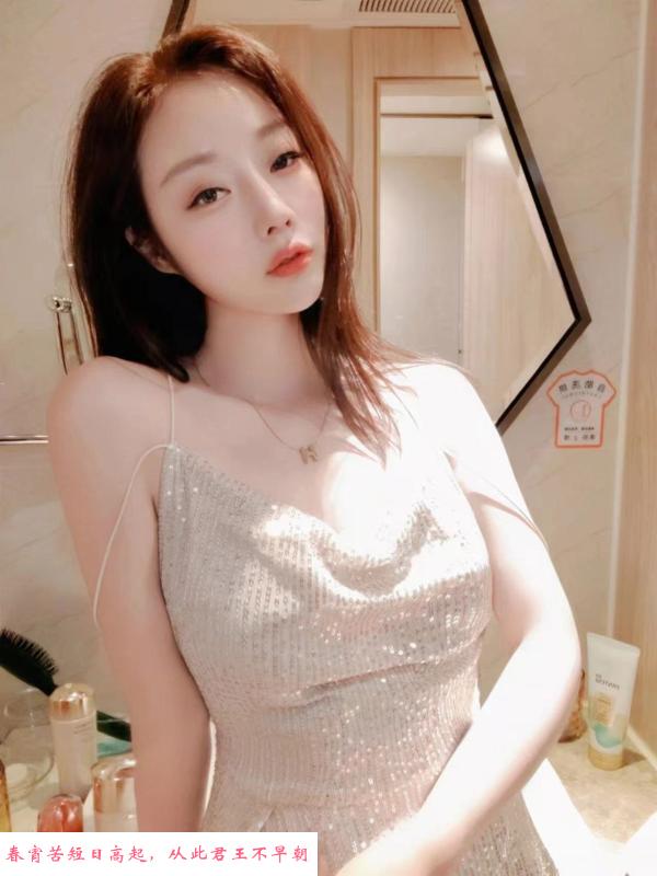 服务耐心的颜值姐姐 第1张