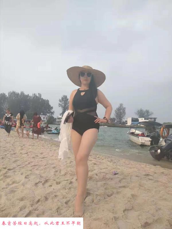 常府街附近大美女 第3张