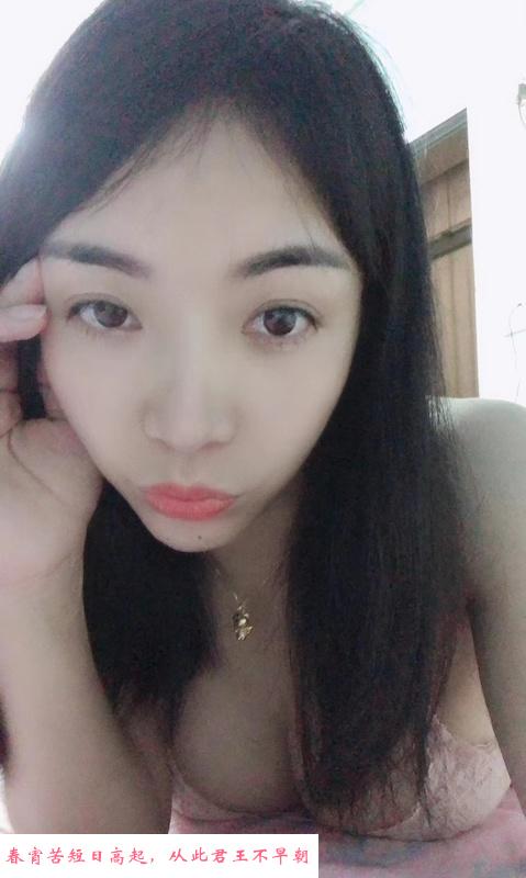 大胸瑜伽半夏 第2张