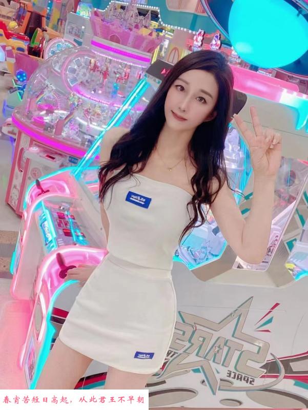 光谷附近的妹子 第3张