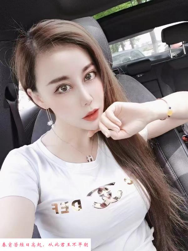 吾悦广场大美女 第2张