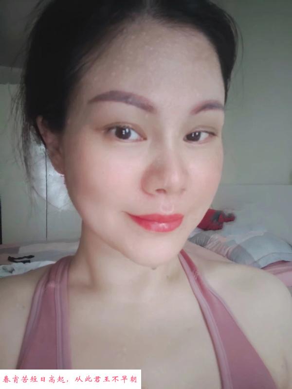 丰满少妇 第1张