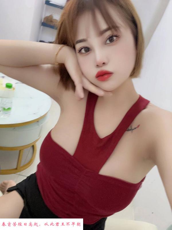 大胸情欲风骚妹子 第2张