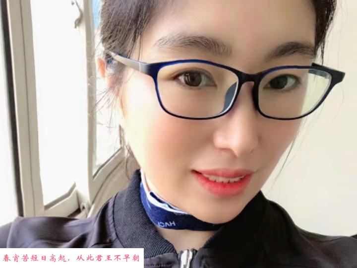 西湖一字马瑜伽老师 第1张