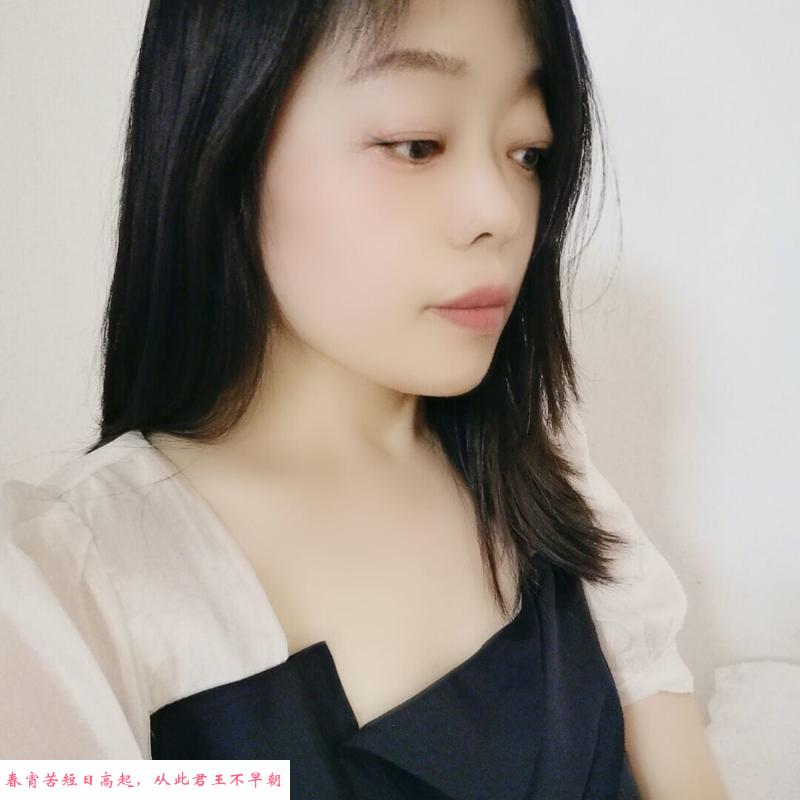 苹果社区小姐姐 第1张
