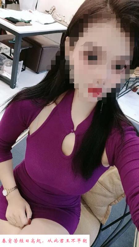 丝袜长腿少妇 第3张
