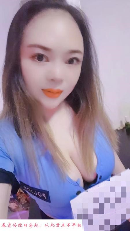 西湖区大胸妹 第2张