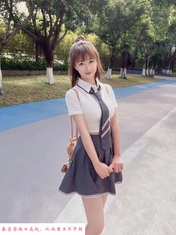 长寿路颜值学妹 第3张