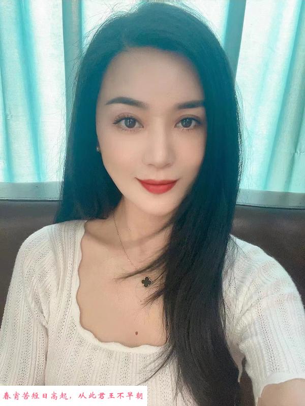 杭州东站气质美女 第2张