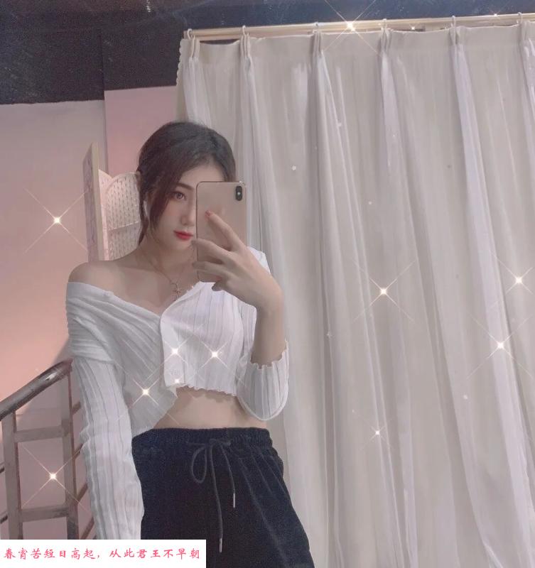 颜值身材不错的妹妹 第1张