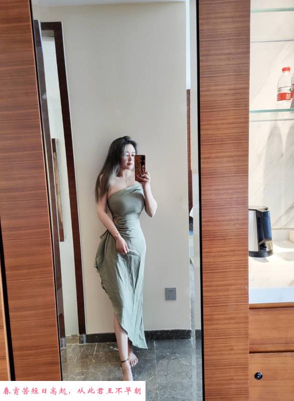服务系性感大胸妹子 第3张