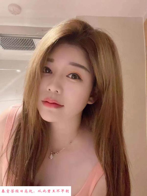 南山大胸妹子 第3张