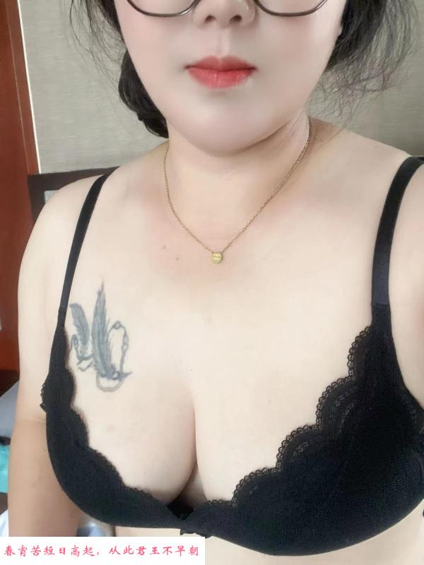 嘉兴标准服务小姐姐 第2张