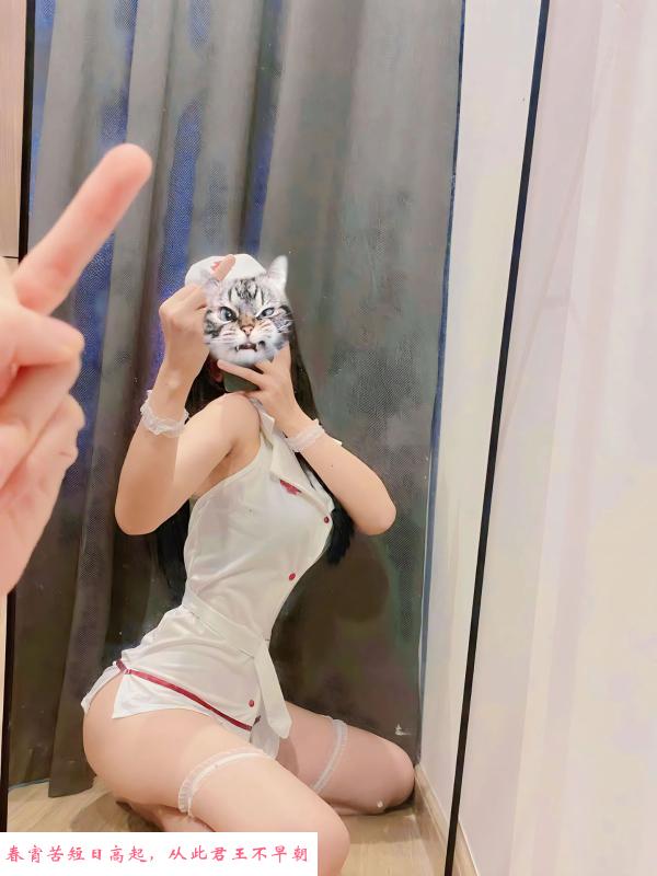 武侯骚浪妹子 第1张